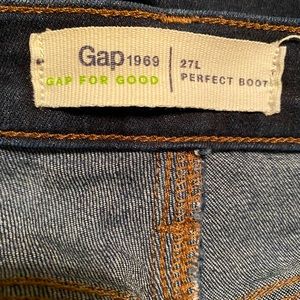 Like new Gap Jeans.